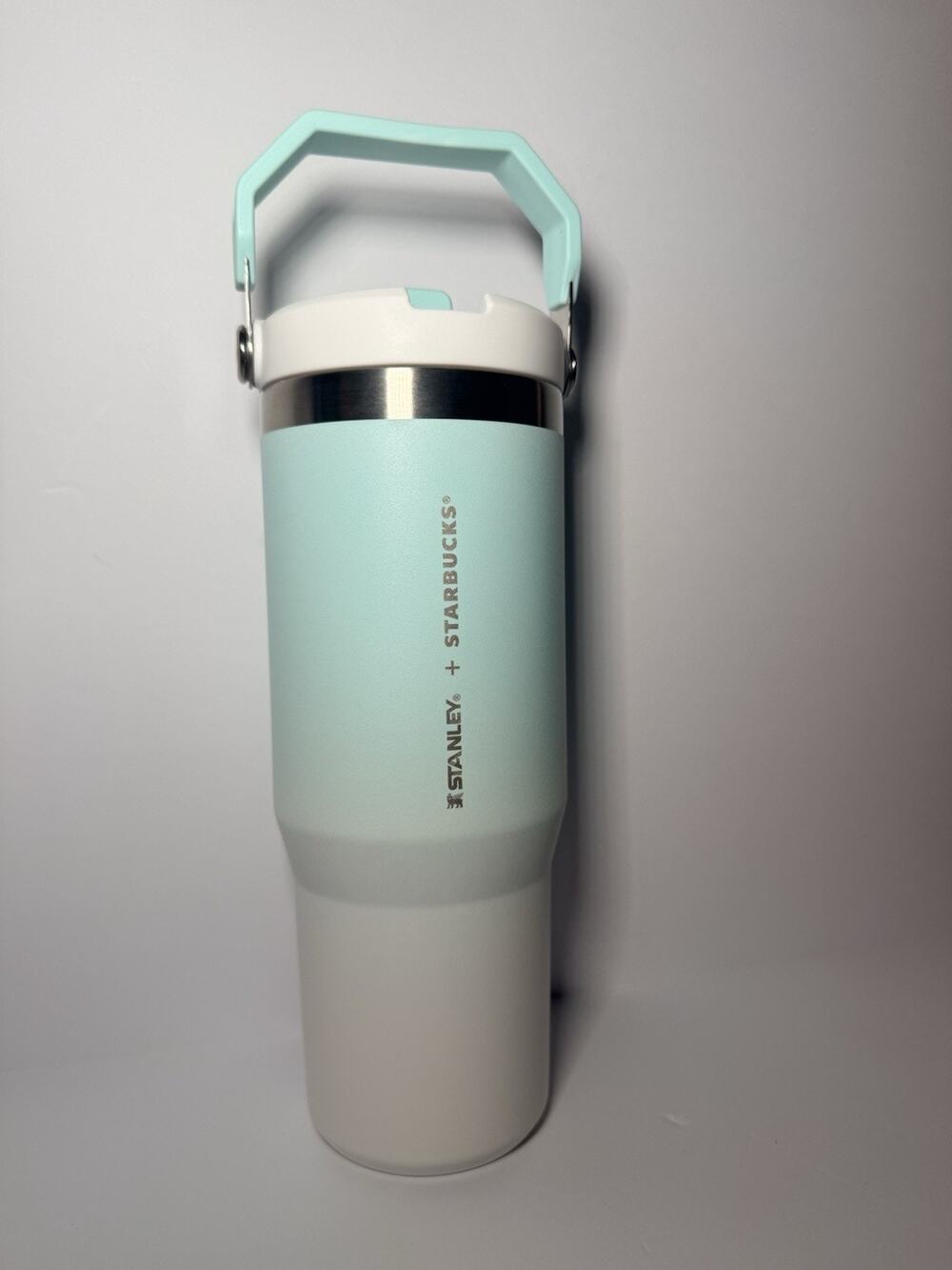 Stanley X Starbucks Hong Kong LIGHT BLUE 30oz IceFlow Flip Straw Tumbler NWT